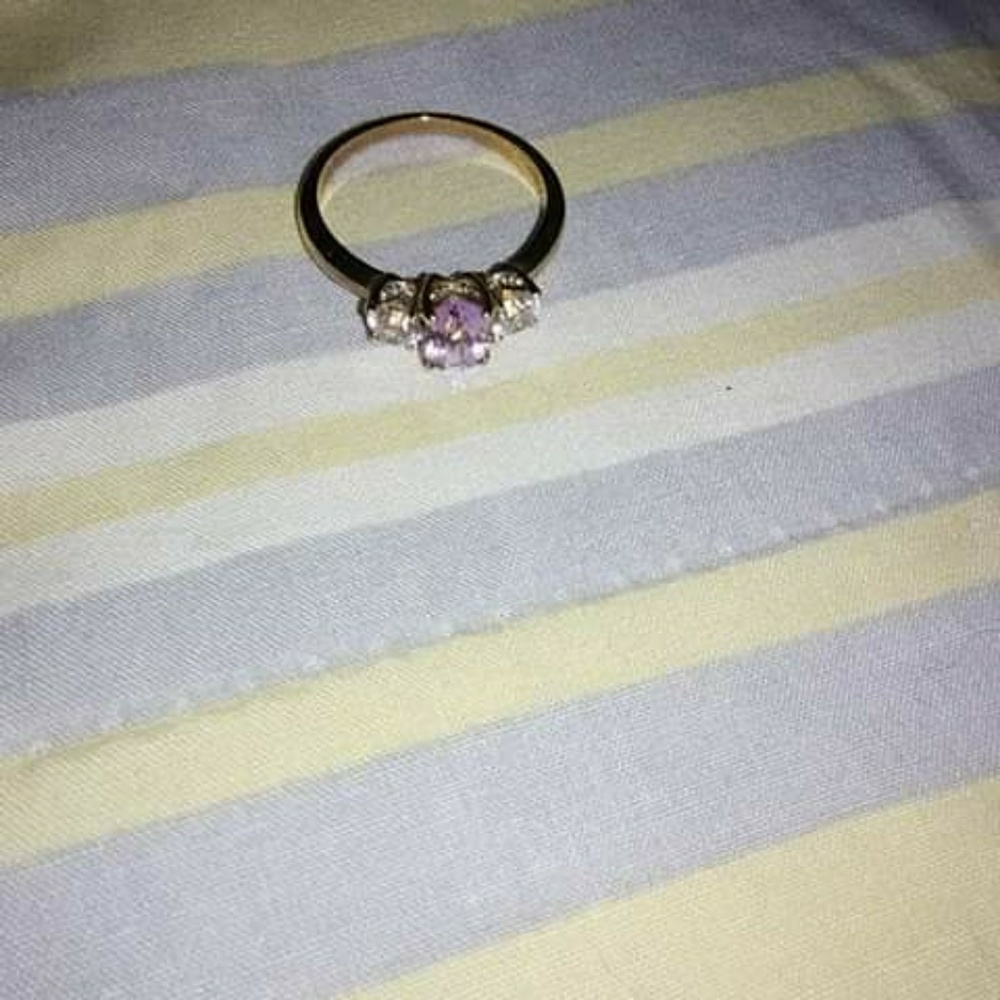 Ring - Picture 2 of 2